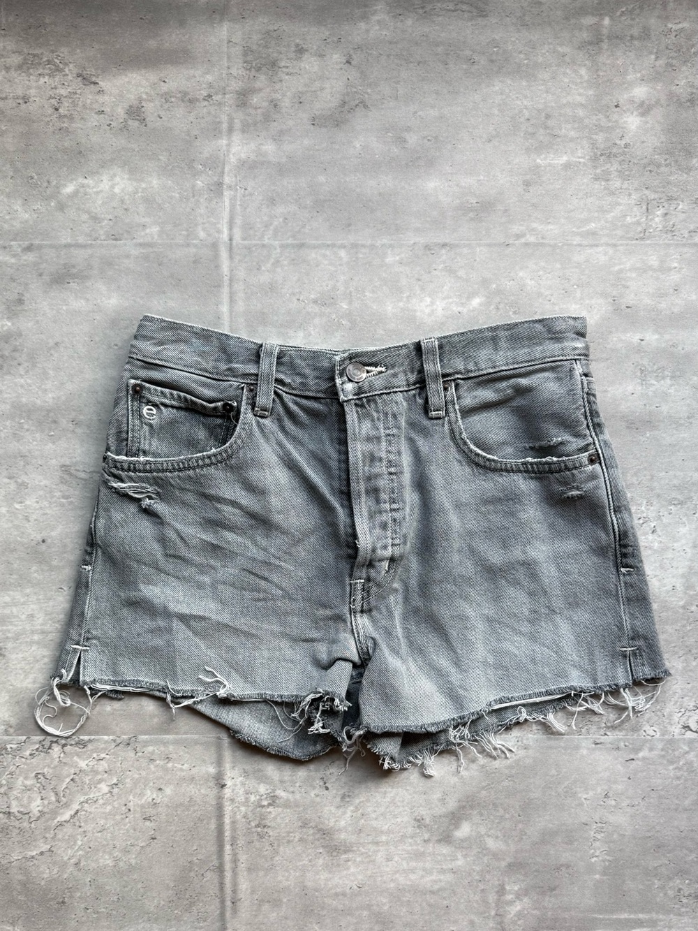 Etica Haven Slouch Frayed Hem Gray Denim Cutoff Shorts Size 24